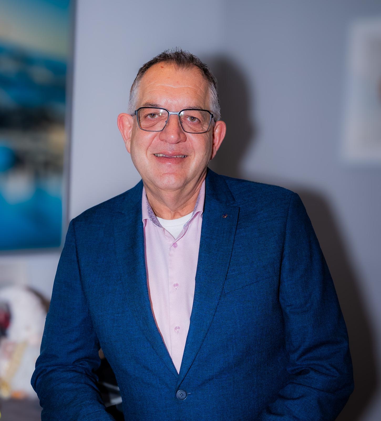 43ab7ee1-0020-41df-937e-a2aeb9d710e3 2